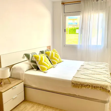 Frente Al Mar Con Piscina 4 *